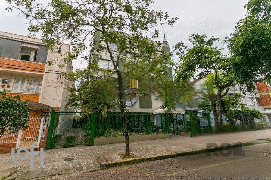 Apartamento no bairro Auxiliadora de 3 dormitórios e vaga