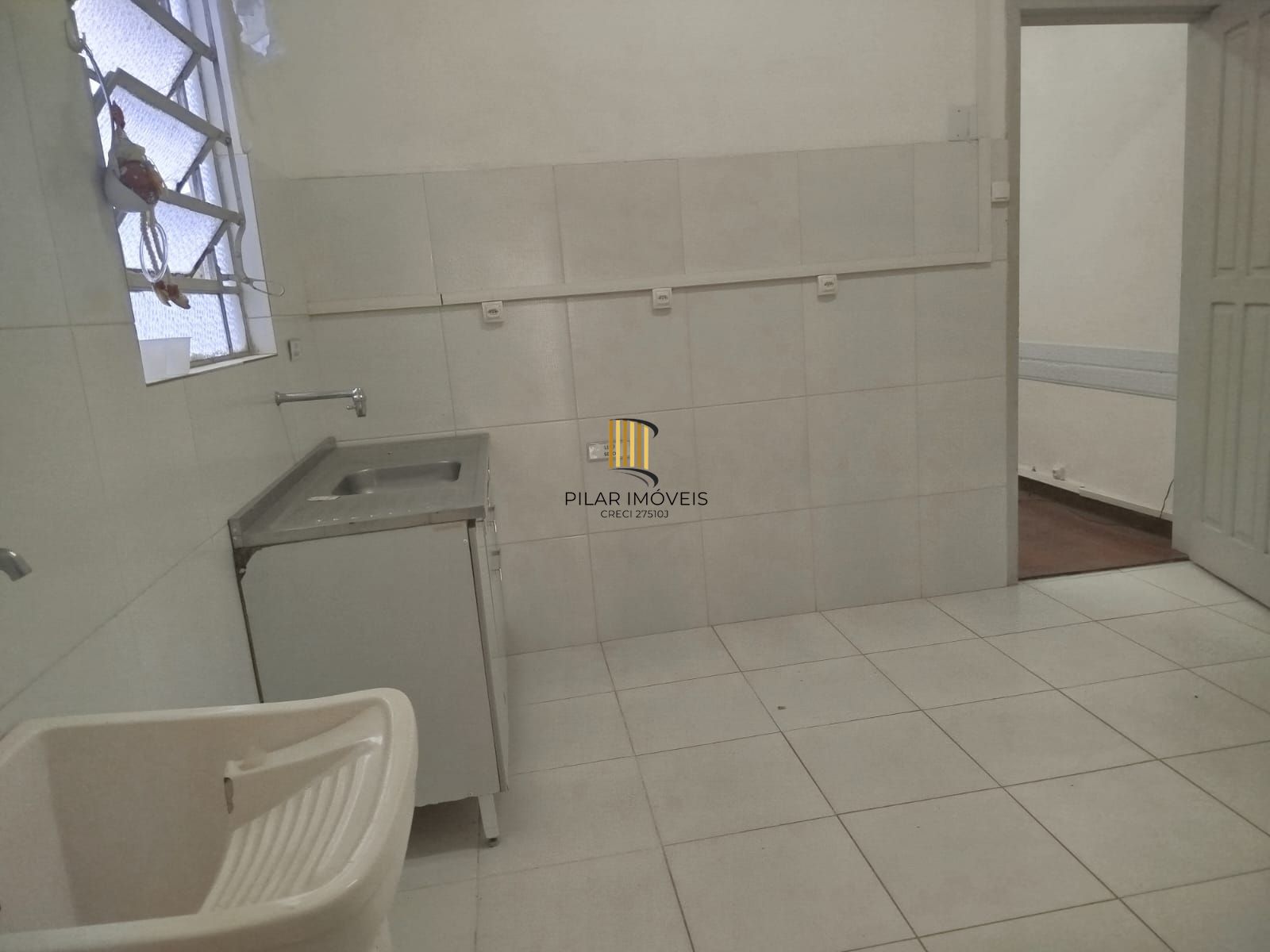 Casa 2 dormitórios no bairro Santa Cecília