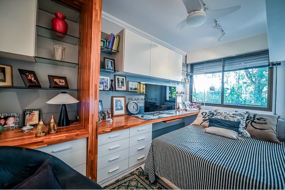 Lindo apto. de frente, no bairro Higienópolis, com 150,34 m2 de área privativa, semimobiliado