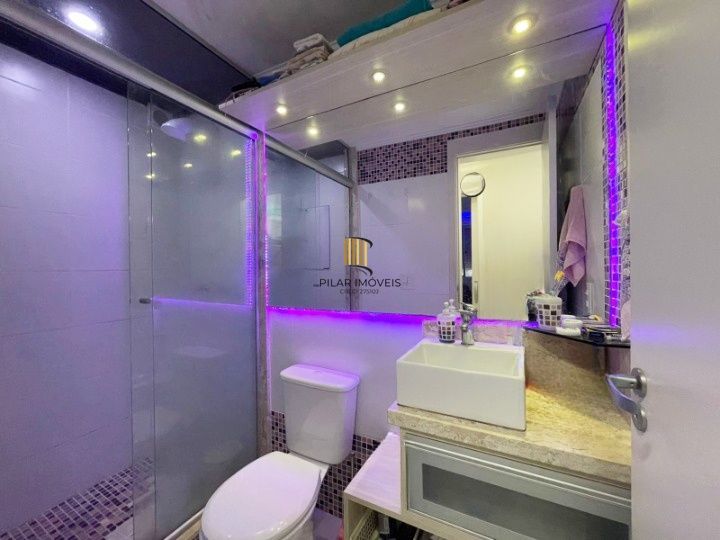 Excelente apartamento de 48,51m² com 2 dormitórios todo mobiliado, 1 banheiro com armário e vaga