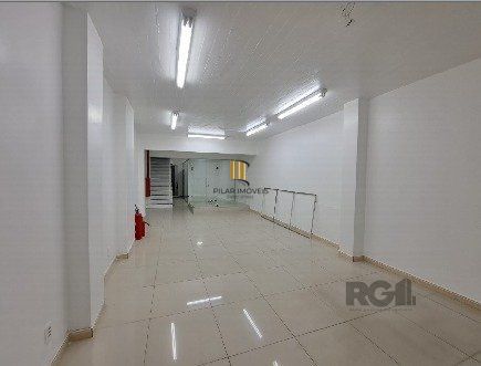 Loja Comercial na Rua Duque de Caxias - Centro Histórico, com 130,00m² privativos,