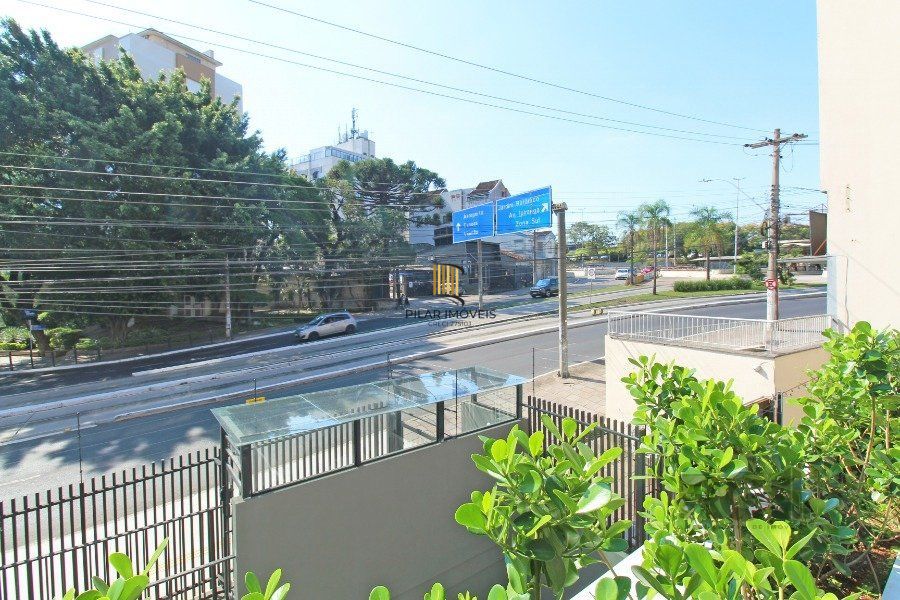 Apartamento para Venda - 29m², 1 quarto, 1 vaga - Petrópolis
