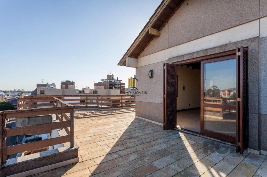 APARTAMENTO DUPLEX COM 279,62 M2 