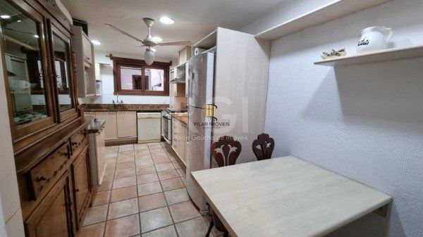 Casa Condominio para Venda - 420m², 4 dormitórios, sendo 4 suites, 4 vagas - Boa Vista