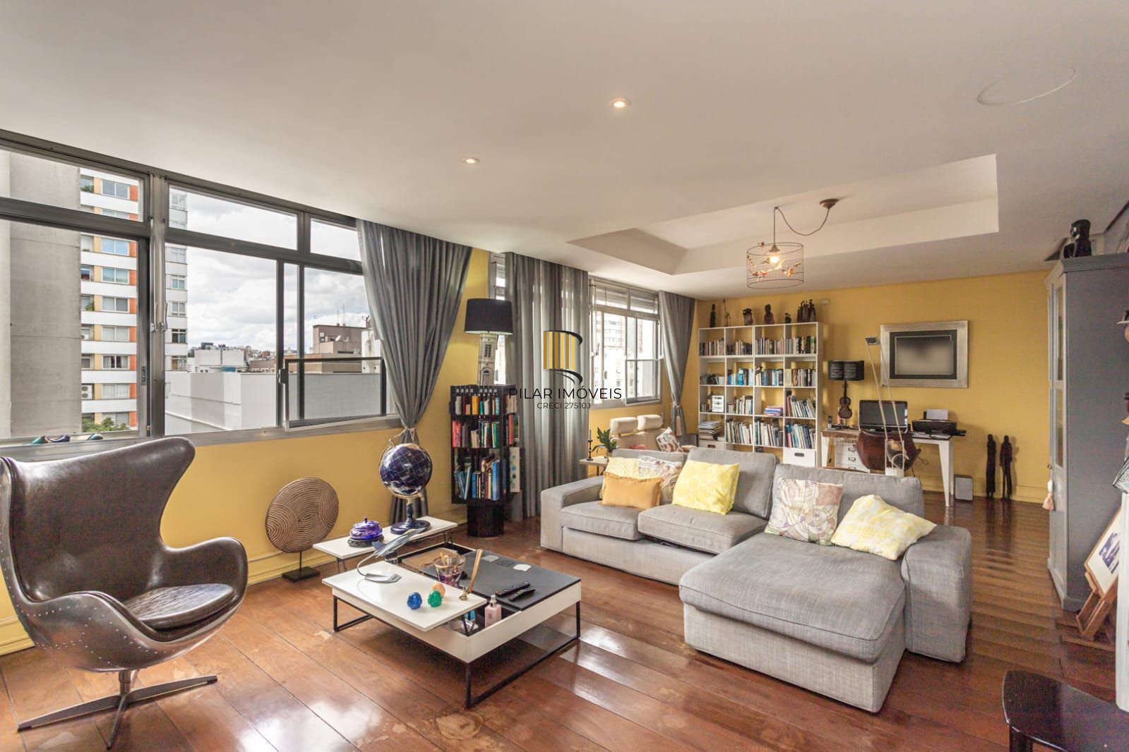 Apartamento 486,52m2 no tradicional Ed. Floragê