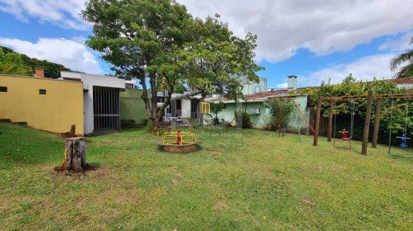 Casa Condominio para Venda - 300m², 4 dormitórios, sendo 1 suites, 2 vagas - Santa Tereza