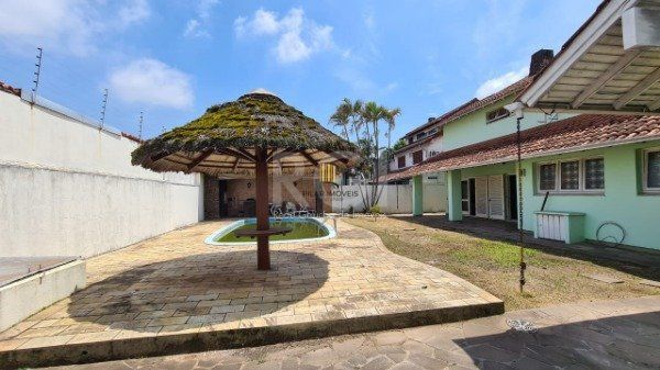 Casa para Venda - 352m², 5 dormitórios, sendo 1 suites, 4 vagas - Rubem Berta