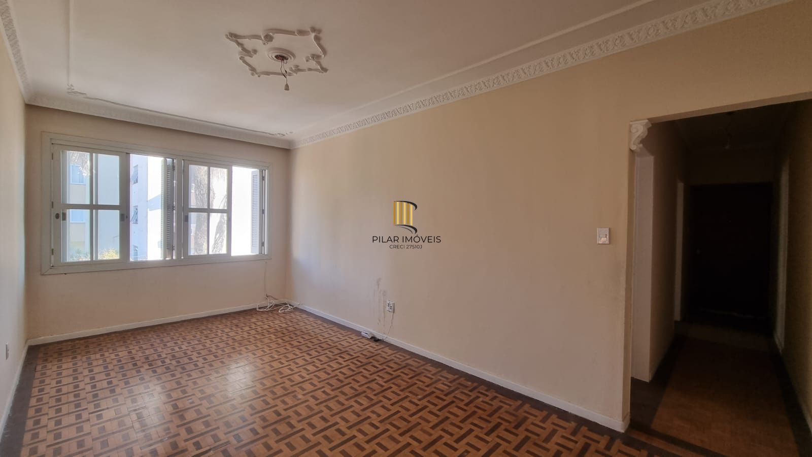 Apartamento 03 dormitórios com 01 vaga no bairro Praia de Belas