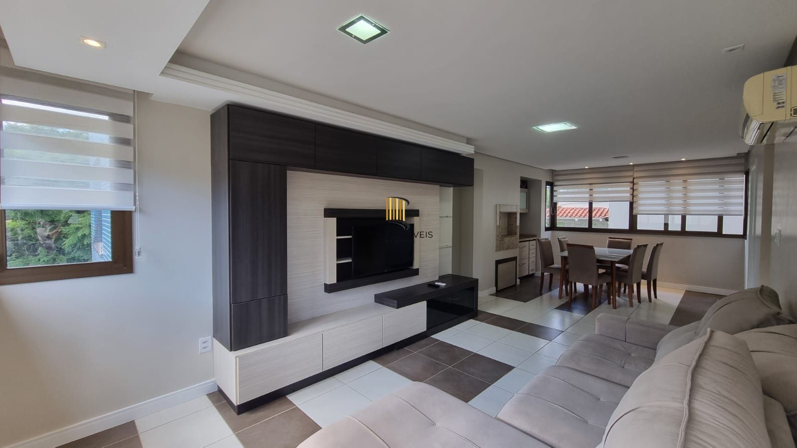 Apartamento dois dormitórios mobiliado, suíte, 86,41mq privativos, uma vaga escriturada, no bairro Higienópolis