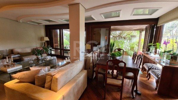 Casa Condominio para Venda - 420m², 4 dormitórios, sendo 4 suites, 2 vagas - Três Figueiras