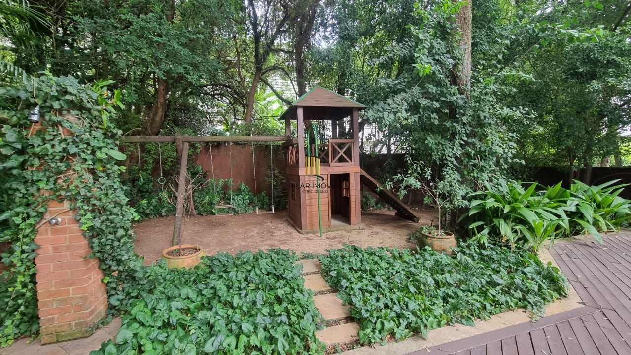 Apartamento dois dormitórios, suíte, box escriturado no Bairro Boa Vista
