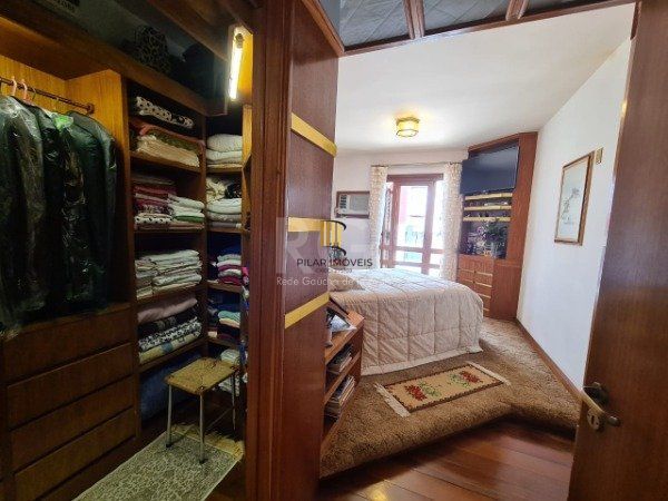 Cobertura para Venda - 263.45m², 3 dormitórios, sendo 1 suites, 2 vagas - Mont Serrat