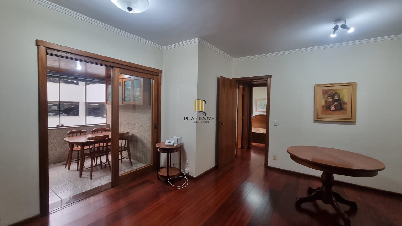 Apartamento dois dormitórios, suíte, box escriturado no Bairro Boa Vista