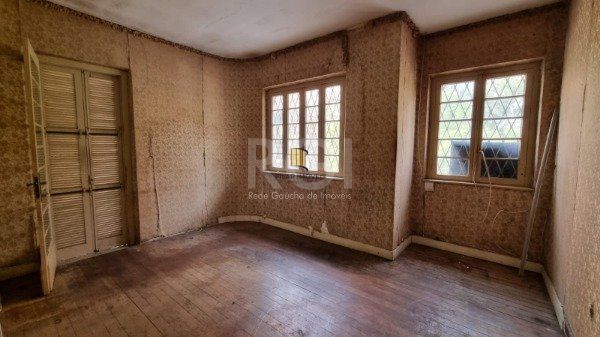Casa para Venda - 200m², 2 dormitórios, 1 vaga - Moinhos de Vento