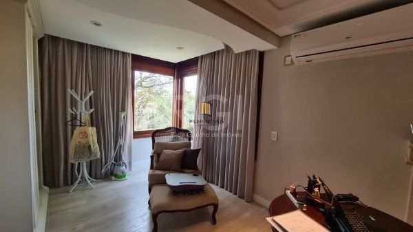 Casa Condominio para Venda - 420m², 4 dormitórios, sendo 4 suites, 2 vagas - Três Figueiras