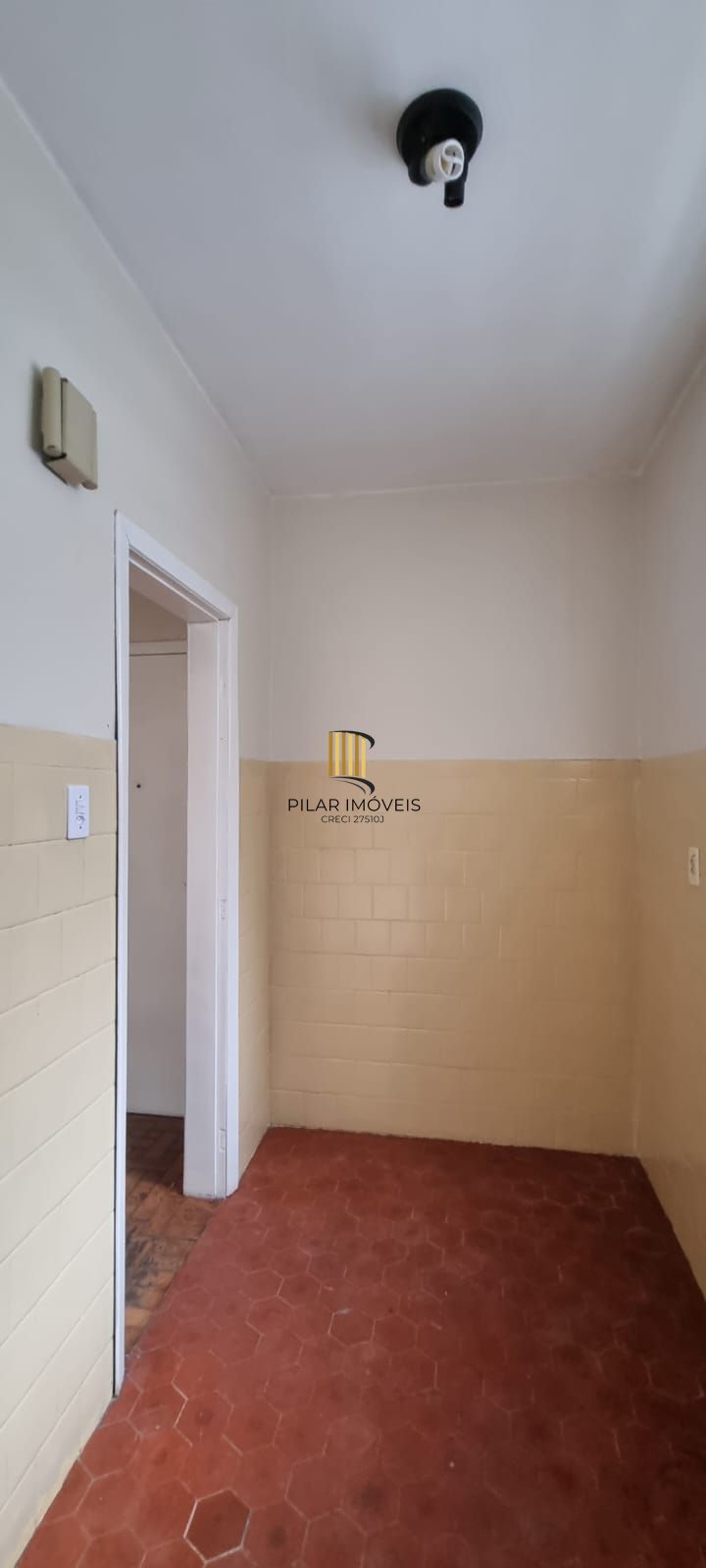 Apartamento a venda 02 dormitórios no Bairro Floresta - Aceita Compra Assistida