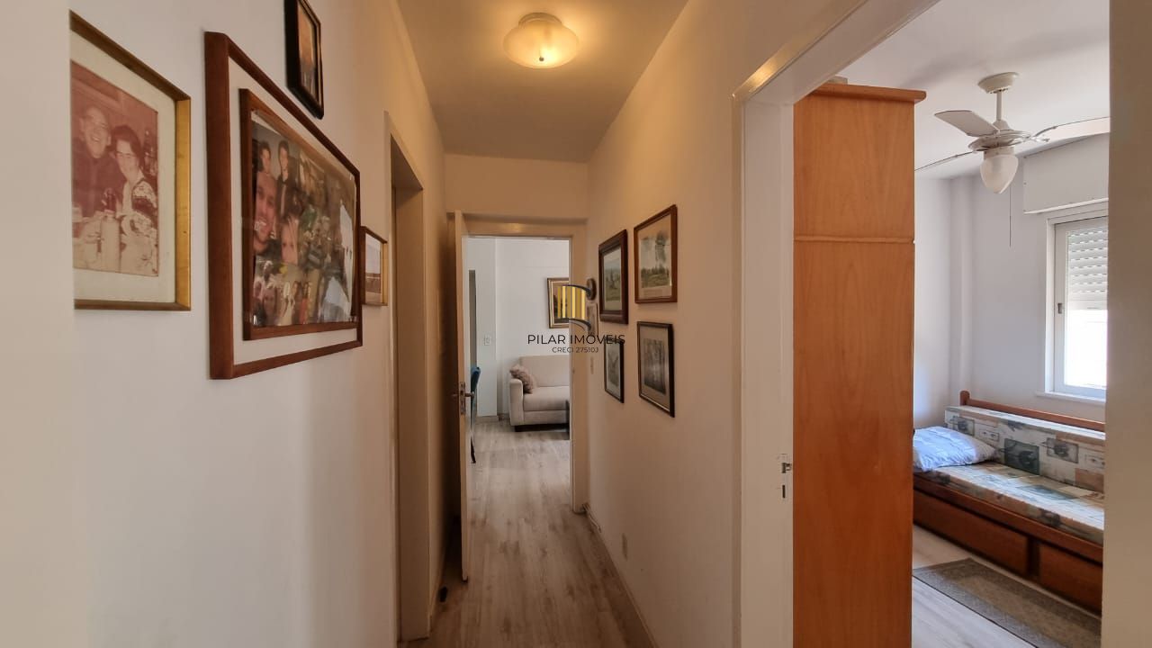 Apartamento 02 dormitórios a venda, térreo, com uma vaga de estacionamento no Bairro Auxiliadora