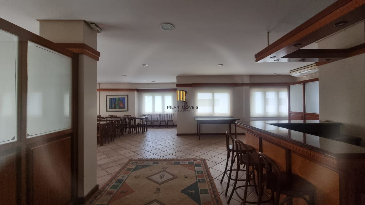 Apartamento dois dormitórios, suíte, box escriturado no Bairro Boa Vista