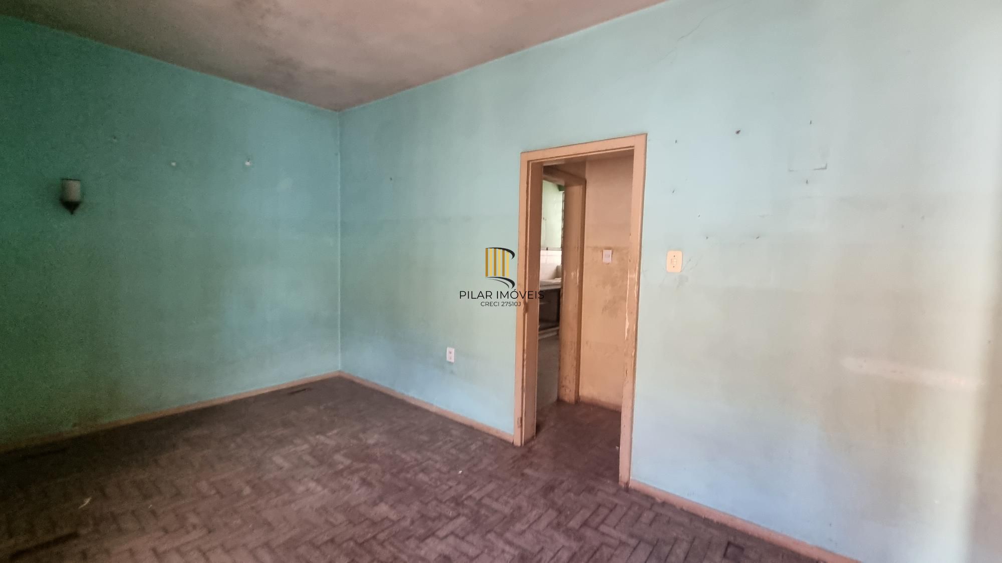 Casa com loja na frente a venda no Bairro Anchieta
