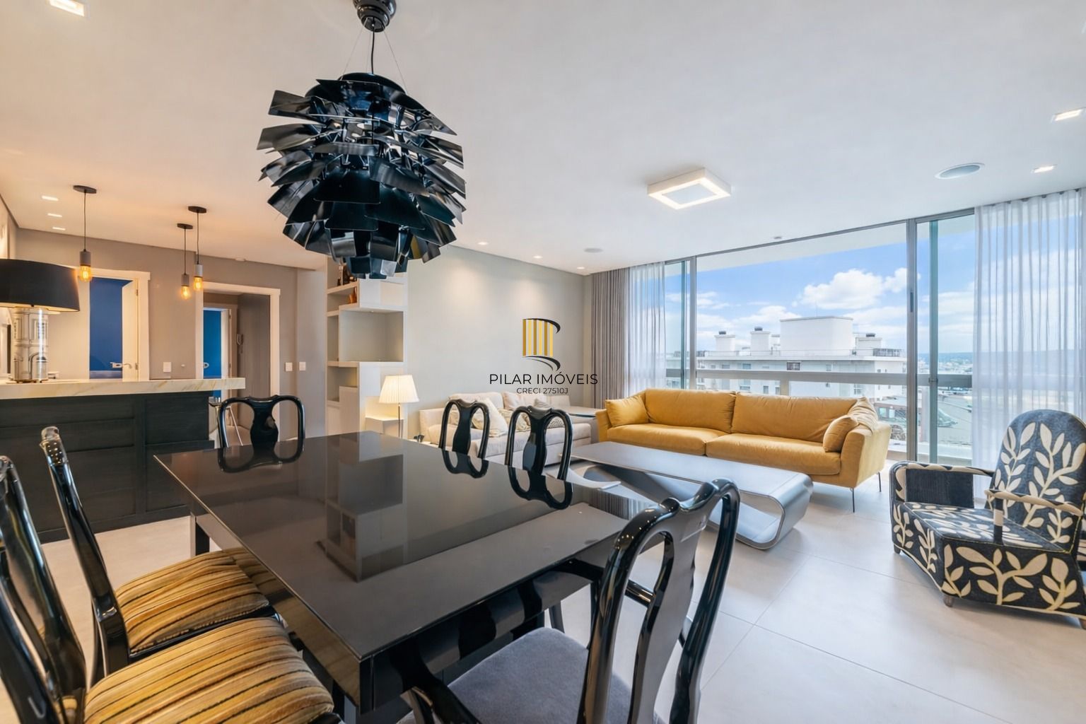Apartamento maravilhoso, duas vagas individuais, infra de clube, próximo ao Iguatemi, Bairro Boa Vista