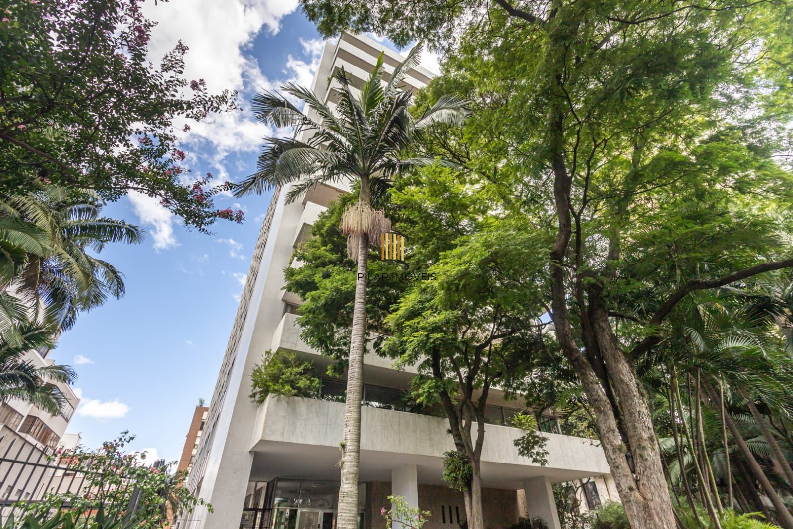 Apartamento 486,52m2 no tradicional Ed. Floragê