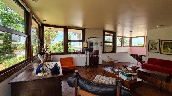 Casa Condominio para Venda - 300m², 4 dormitórios, sendo 1 suites, 2 vagas - Santa Tereza