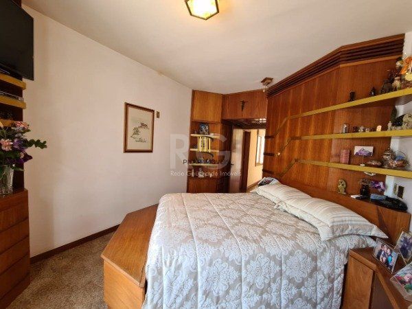Cobertura para Venda - 263.45m², 3 dormitórios, sendo 1 suites, 2 vagas - Mont Serrat