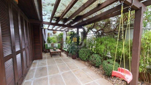 Casa Condominio para Venda - 420m², 4 dormitórios, sendo 4 suites, 2 vagas - Três Figueiras