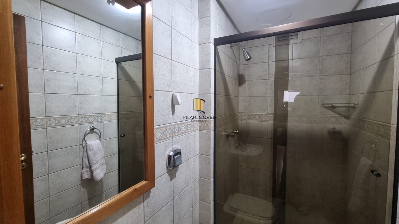 Apartamento dois dormitórios, suíte, box escriturado no Bairro Boa Vista