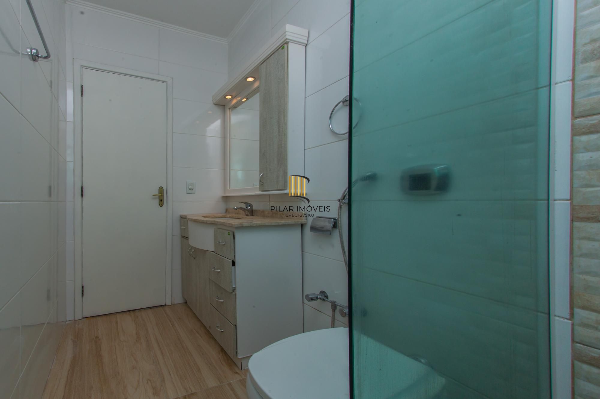 Cobertura de 02 dormitorios no bairro Medianeira- Porto Alegre /RS