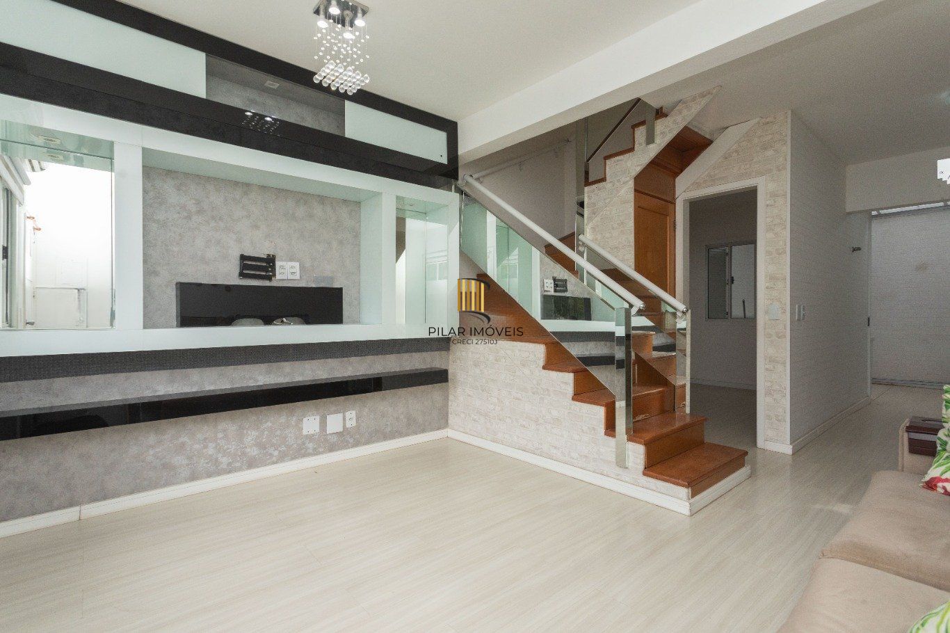 Casa em Condomínio de 3 dormitórios  à venda em Sarandi, Porto Alegre.