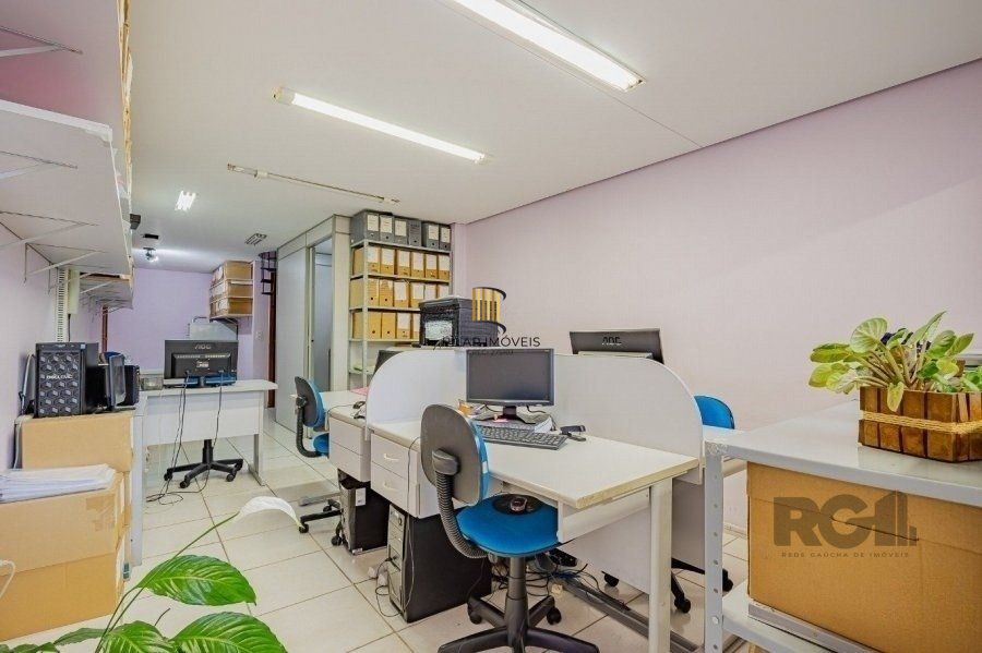 Excelente cobertura comercial de 79m² com 2 banheiros.