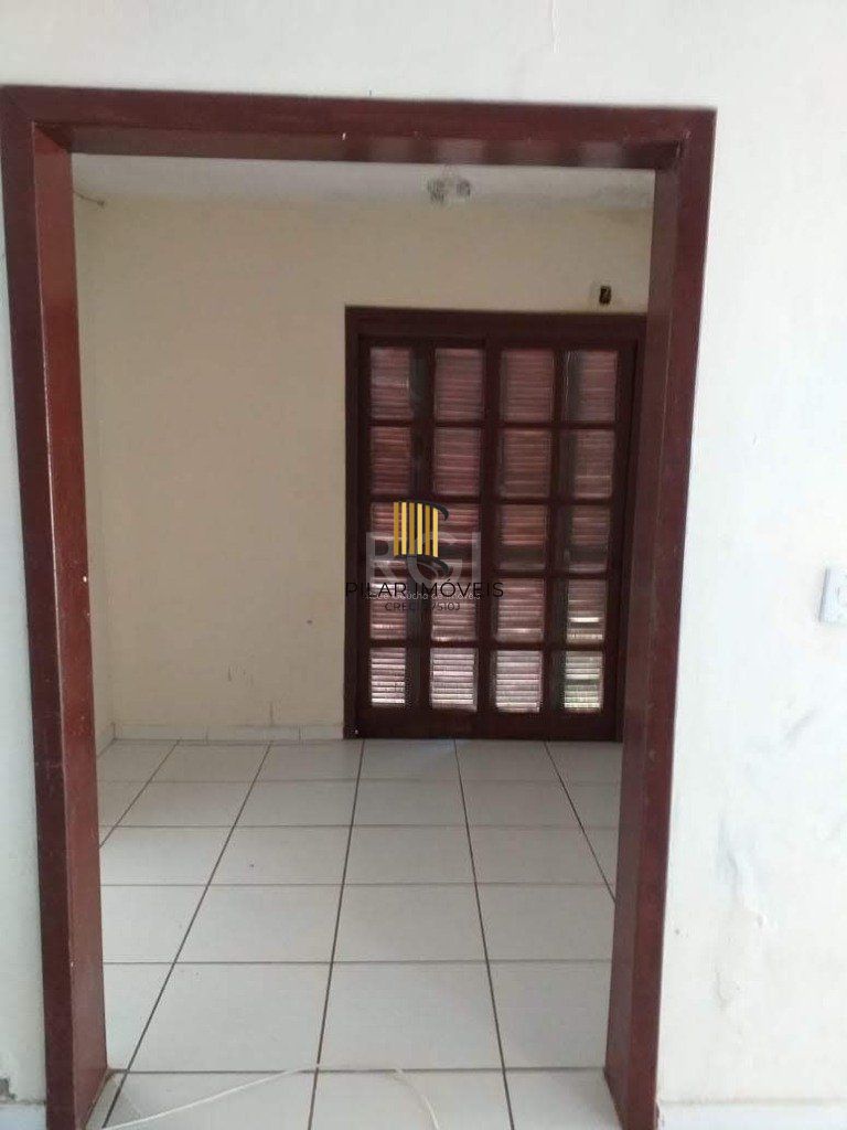 Casa para Venda - 200m², 6 dormitórios, 4 vagas - Tristeza