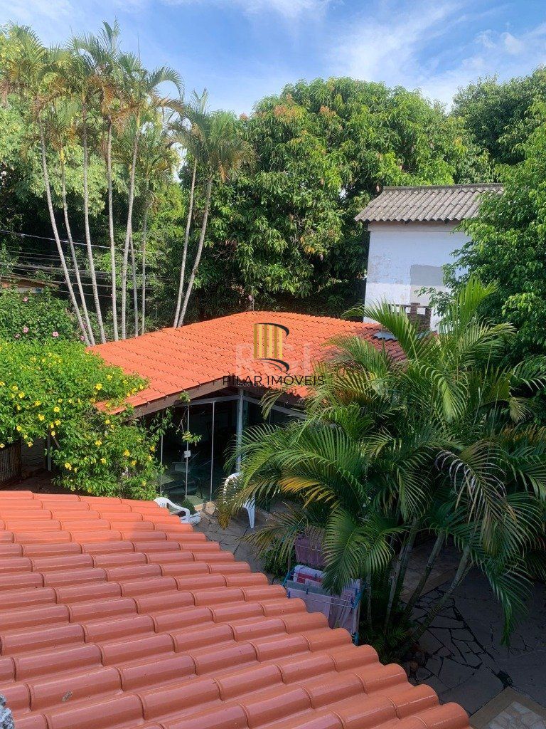 Casa 4 Dormitório(s) Bairro Nonoai