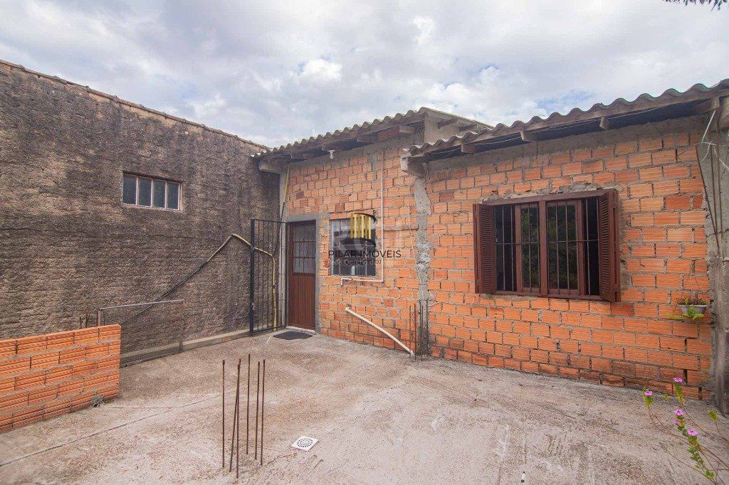 Casa 2 Dormitório(s) Bairro Bom Jesus