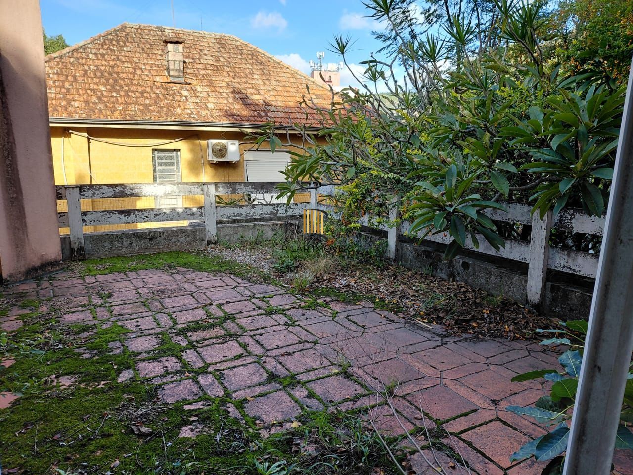 Ampla casa com pátio Bairro Teresópolis