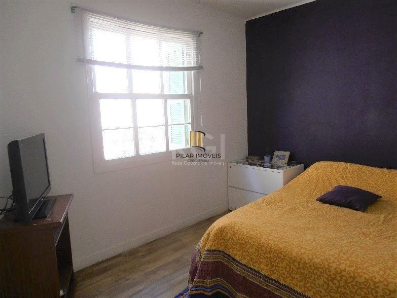 Casa para Venda - 159m², 3 dormitórios, 3 vagas - Menino Deus