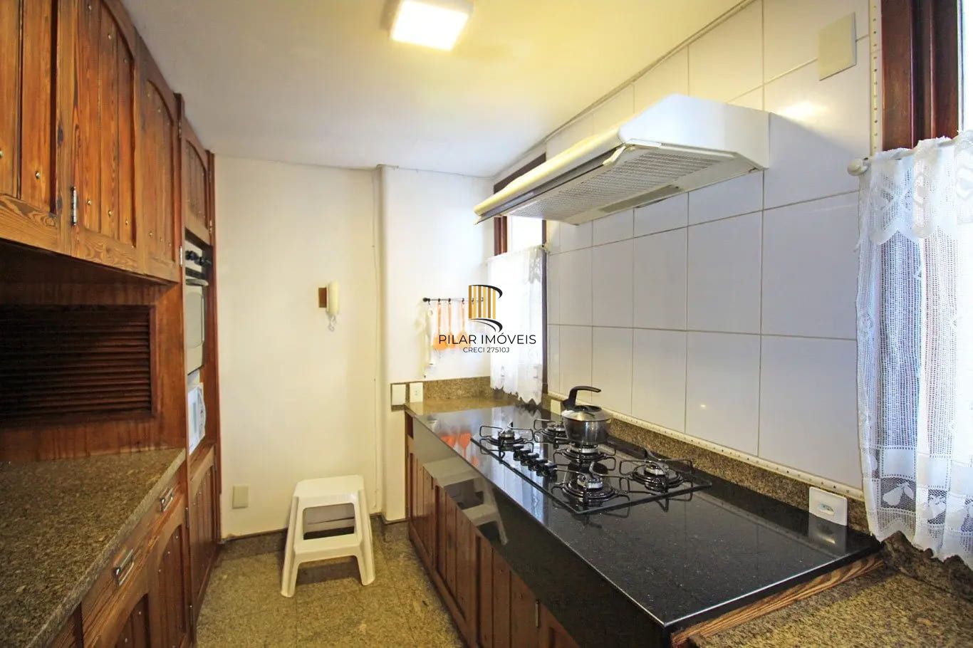 Apartamento Garden de 3 dormitórios à venda no Bairro Petrópolis.