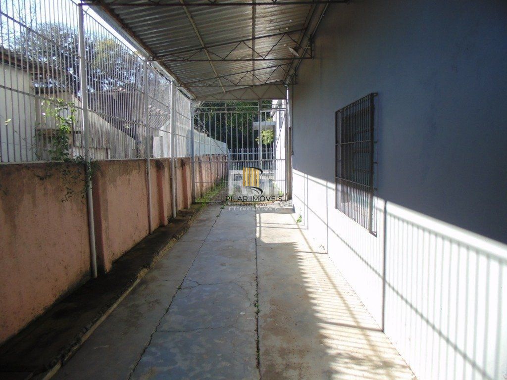 Predio para Venda - 2000m², 0 dormitórios, Teresópolis