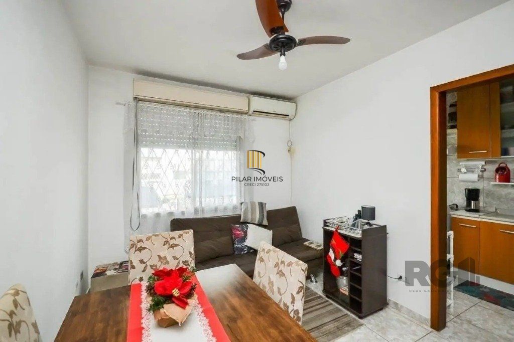 Apartamento de 2 dormitórios no bairro Cristal