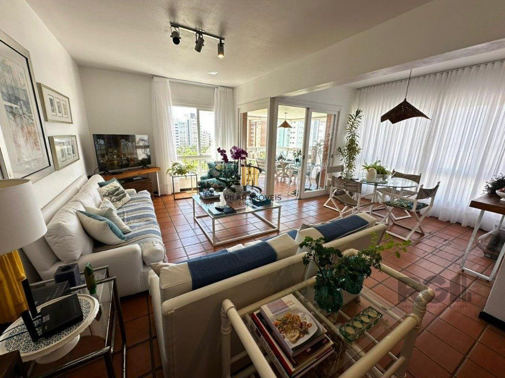 Apartamento 3 dormitórios no bairro Centro