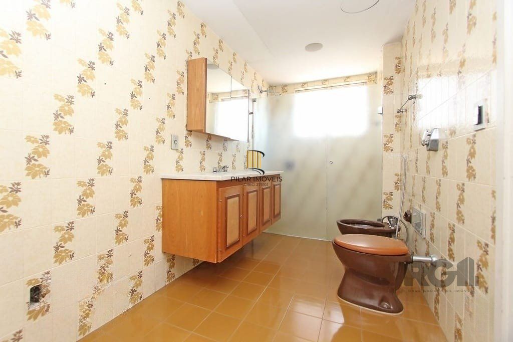 Excelente apartamento de 148m² com 3 dormitórios e 2 vagas.