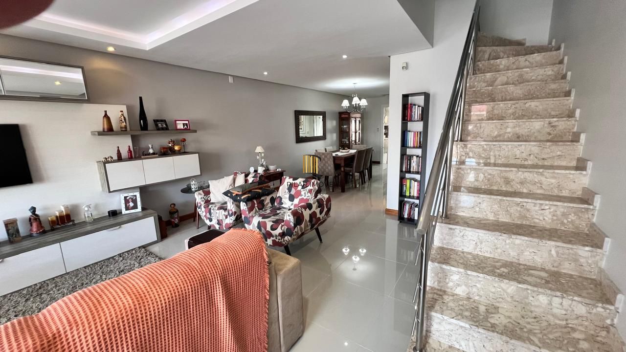 Casa 3 dormitórios no bairro Espírito Santo