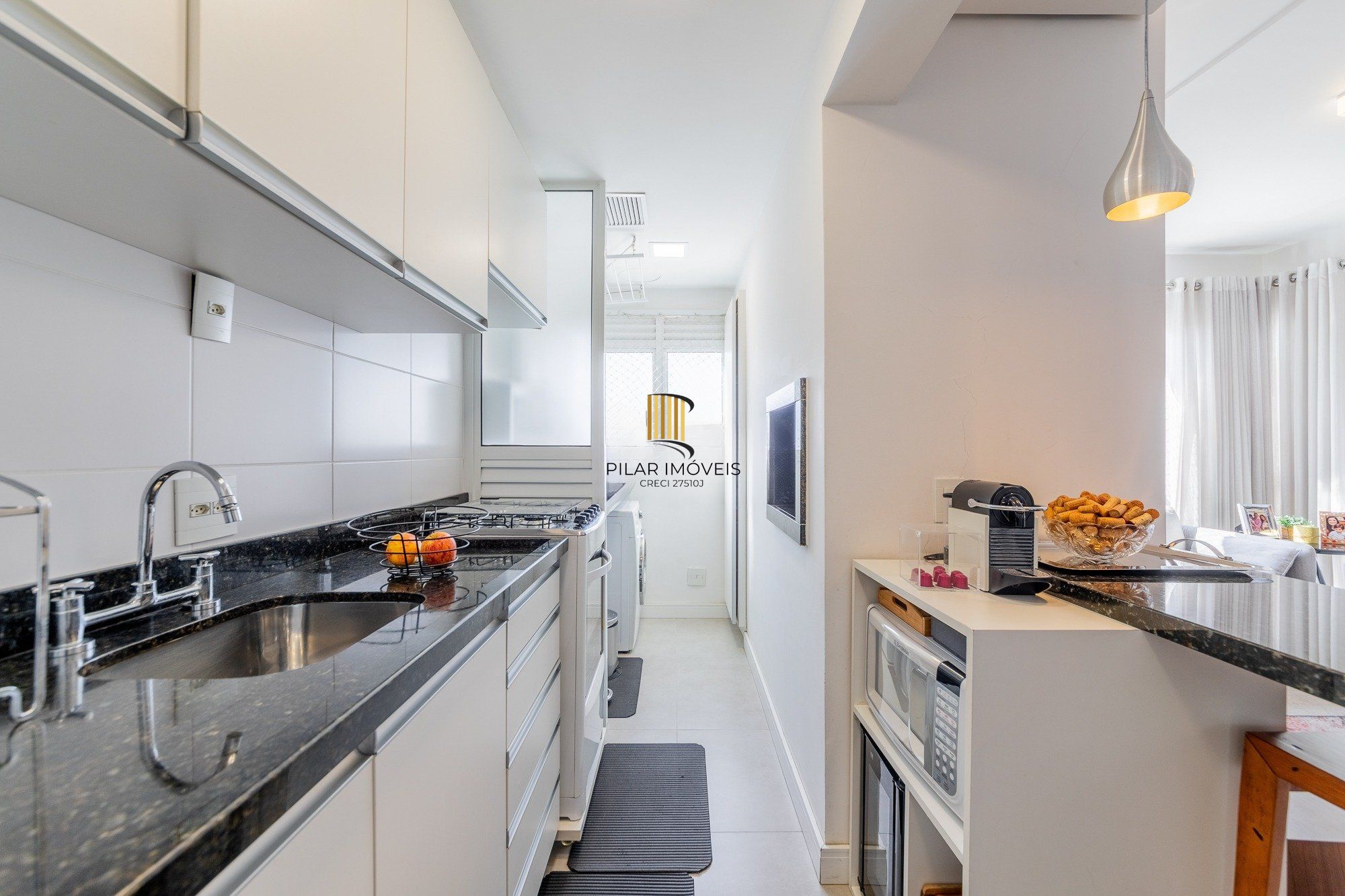 Apartamento com 3 quartos e 79m² à venda em Passo da Areia - Rua Bezerra De Menezes, Passo Da Areia, Porto Alegre