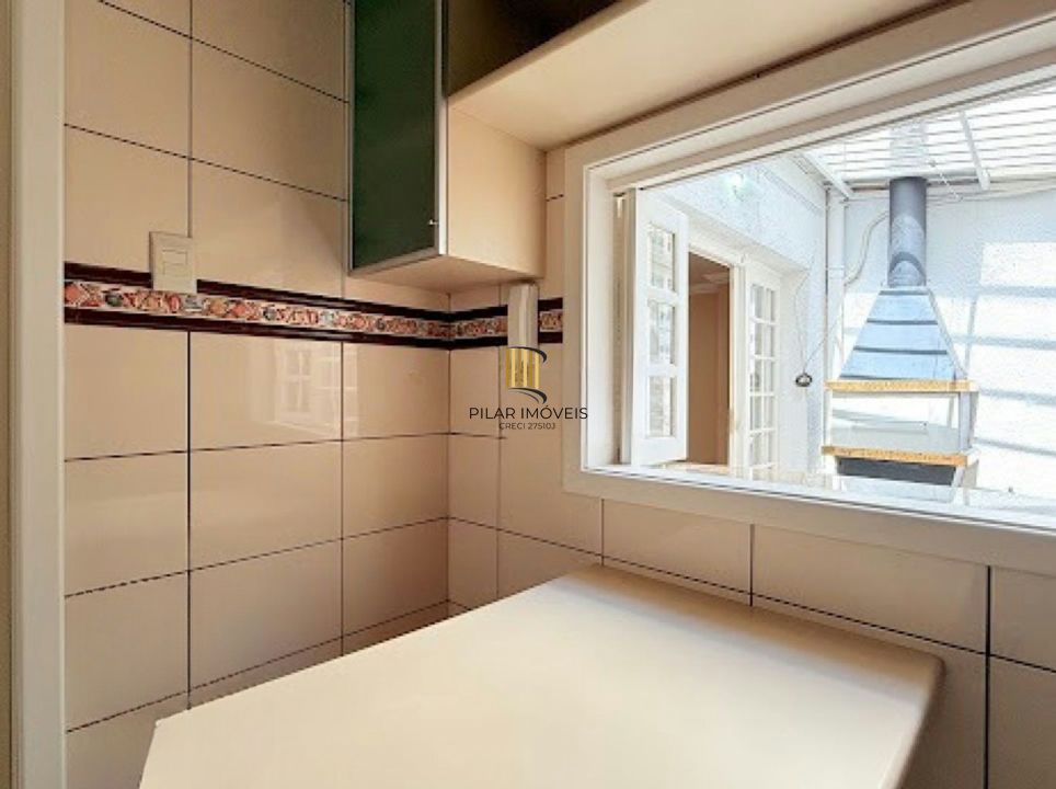 Apartamento de 2 dormitórios à venda em Petrópolis - Porto Alegre