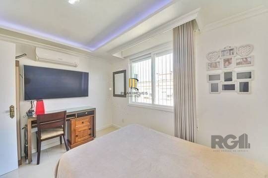 Apartamento 40m² - 1 dormitório, 1 vaga no bairro Menino Deus
