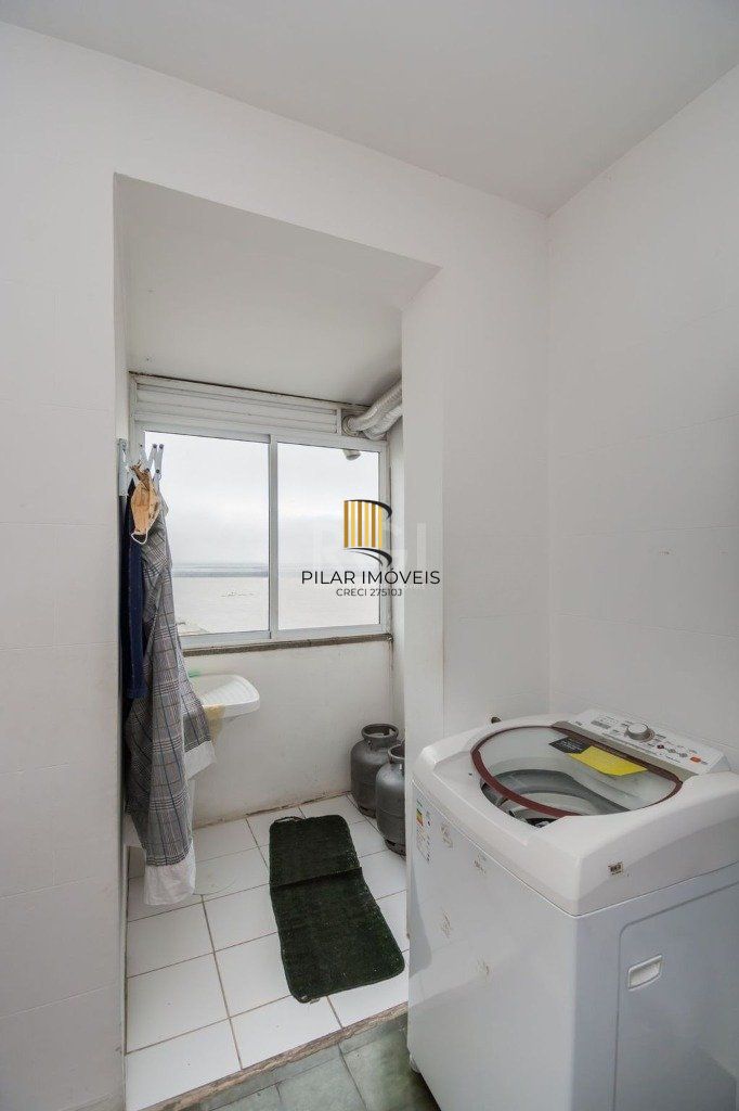 Apartamento de 3 quartos com vista para o rio á venda