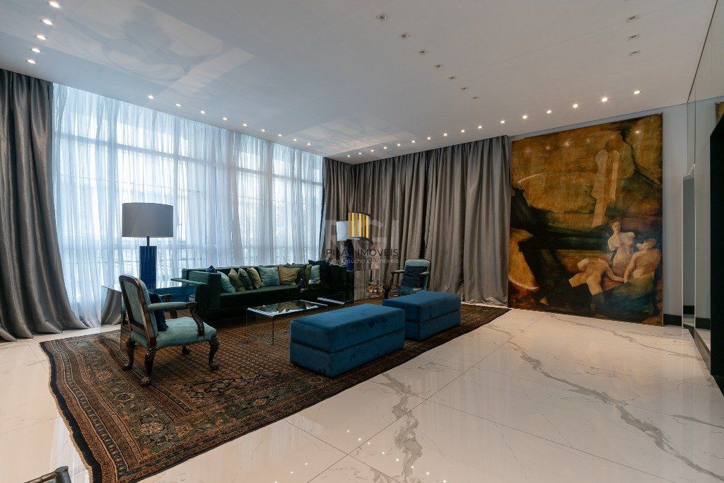 Apartamento de 171m²,  Bairro Centro Historico