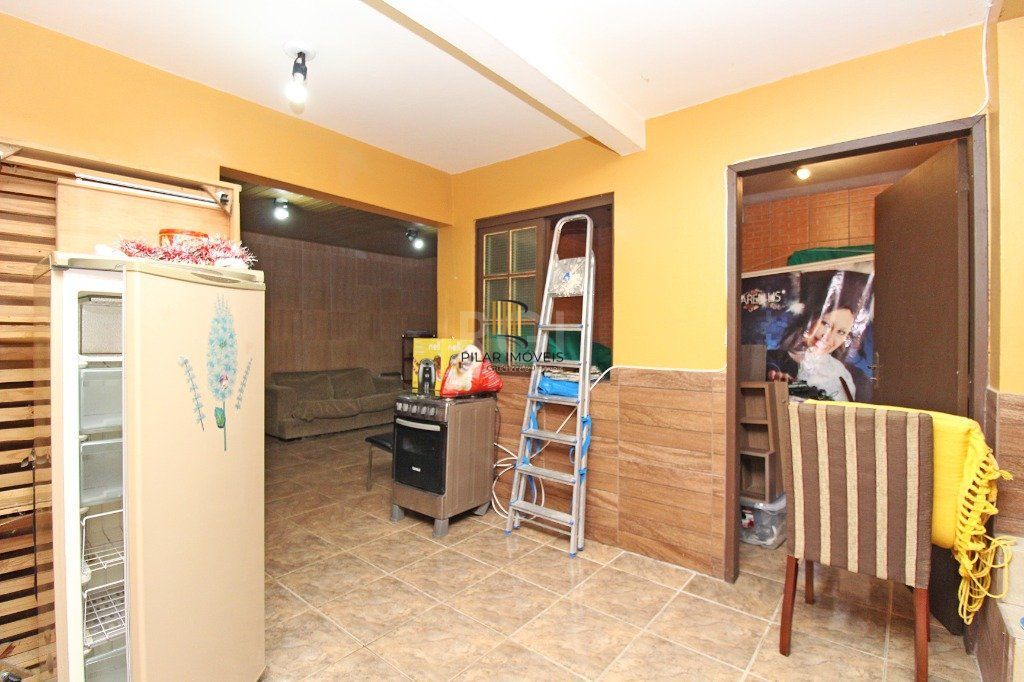 Casa para Venda - 280m², 4 dormitórios, sendo 1 suites, 4 vagas - Bom Jesus