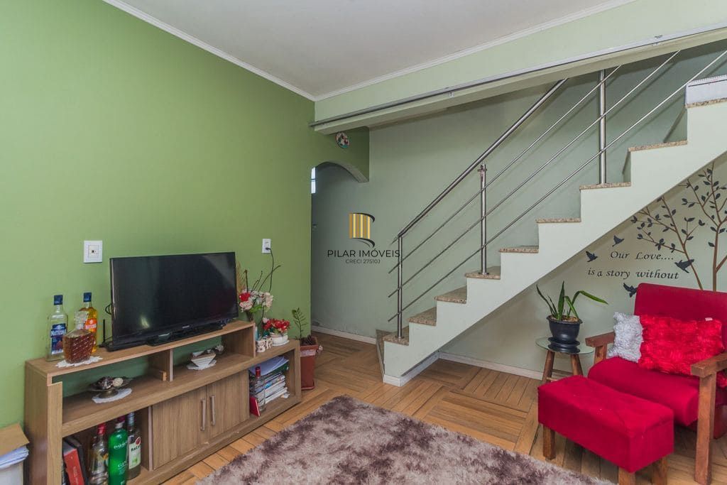 Casa 3 dormitórios à venda no Bairro Passo das Pedras